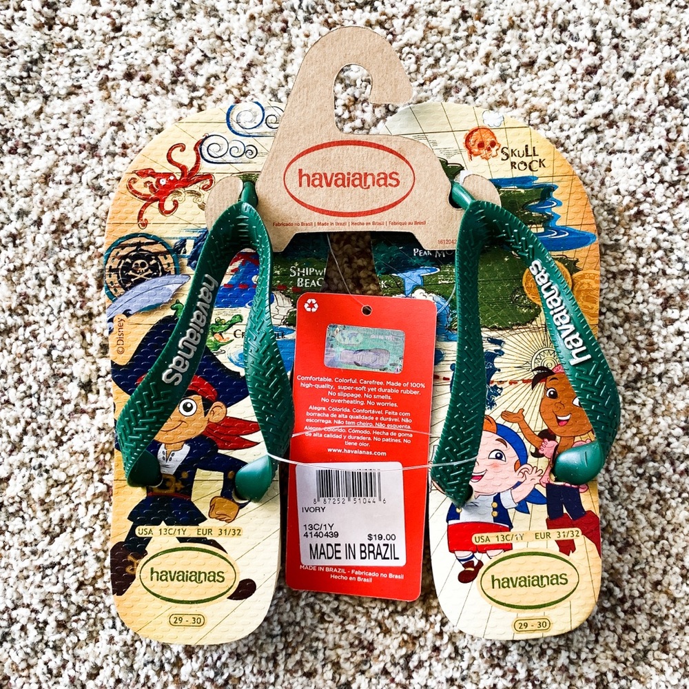 NWT Havaianas kids sandals. Size 13/1.